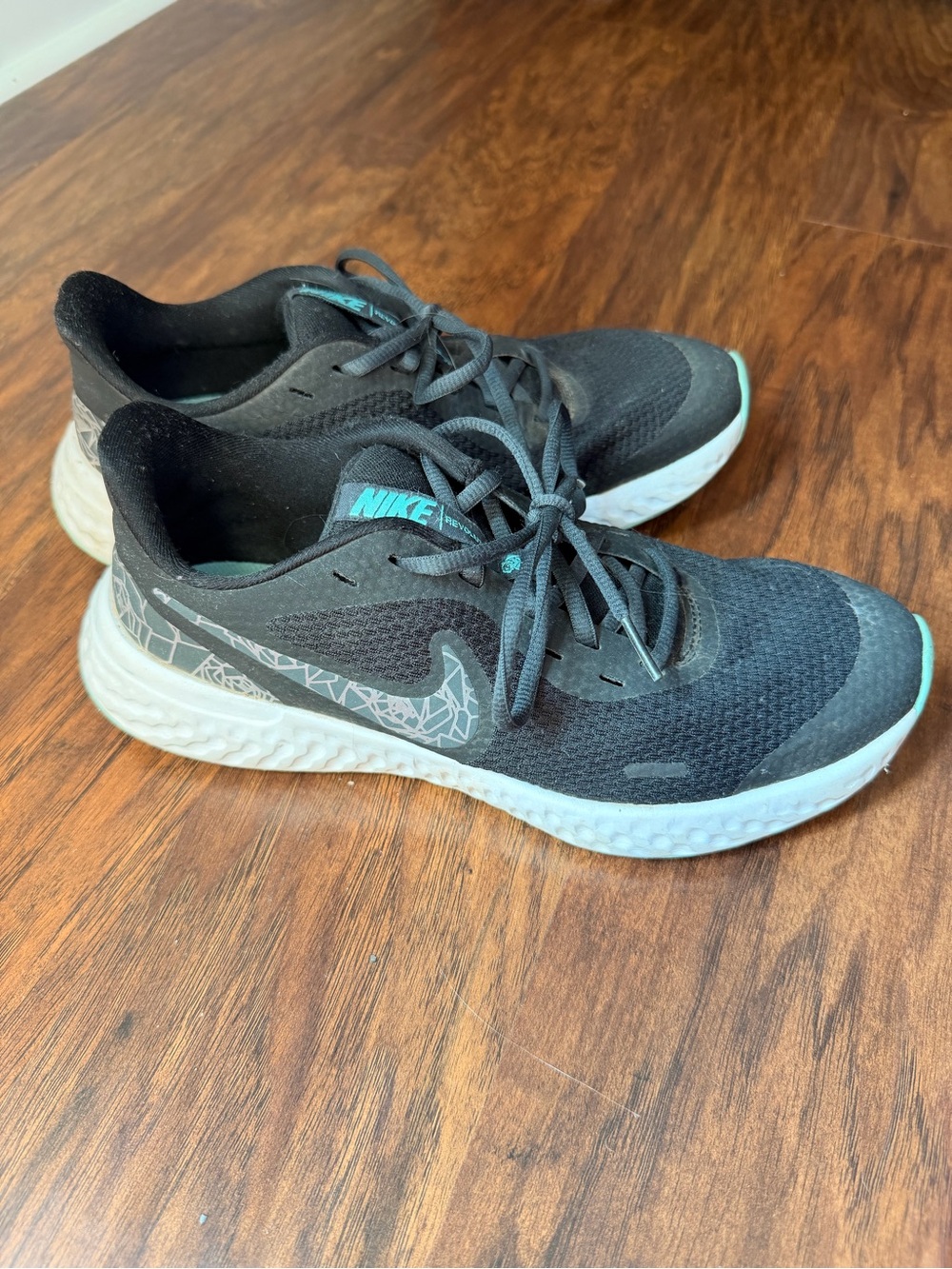 Nike Youth Black Teal Running Sneakers